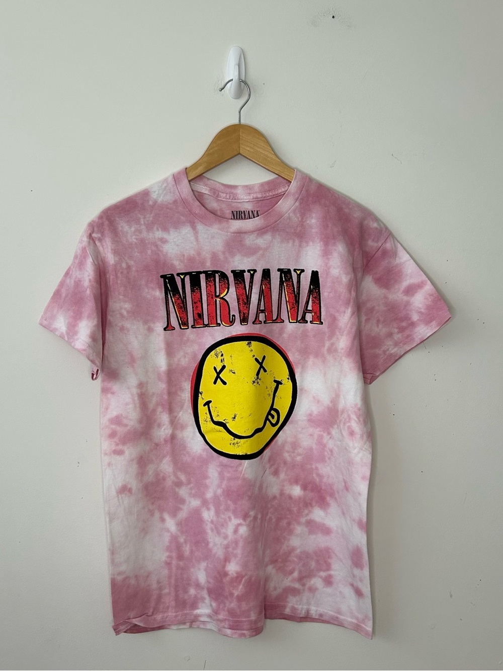 Nirvana Smiley Graphic Pink Tie Dye Women Short Sleeve T-Shirt Size M